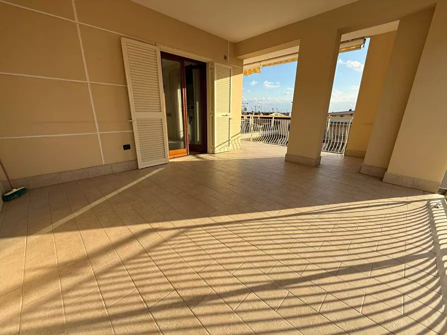 Immagine 16 di Multiproprietà in affitto  in Viale Abramo Lincoln 288 a Caserta