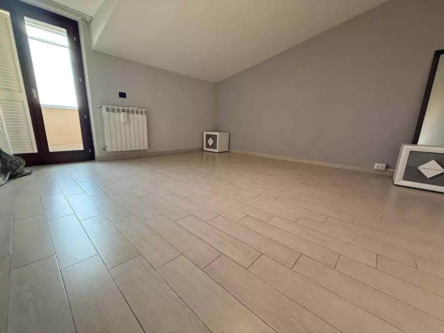 Immagine 27 di Multiproprietà in affitto  in Viale Abramo Lincoln 288 a Caserta