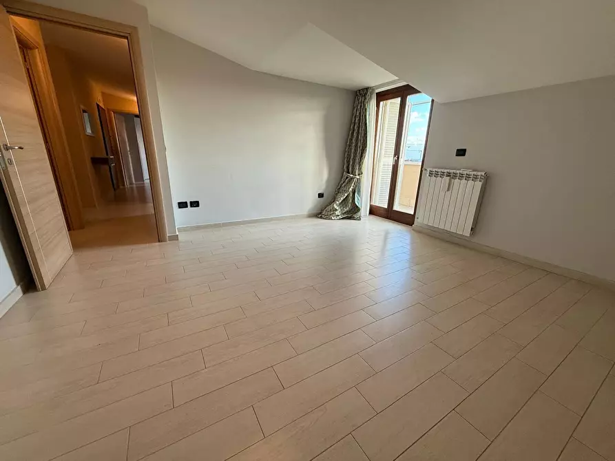 Immagine 29 di Multiproprietà in affitto  in Viale Abramo Lincoln 288 a Caserta