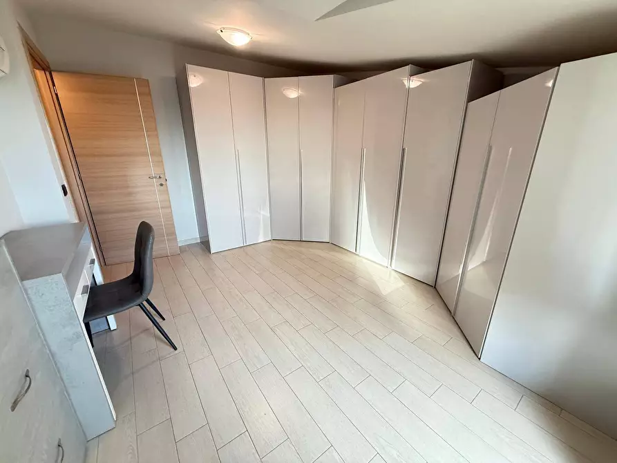 Immagine 40 di Multiproprietà in affitto  in Viale Abramo Lincoln 288 a Caserta