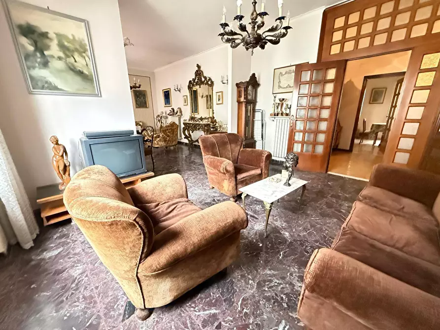 Immagine 3 di Appartamento in vendita  in Via Ferrarecce 145 a Caserta