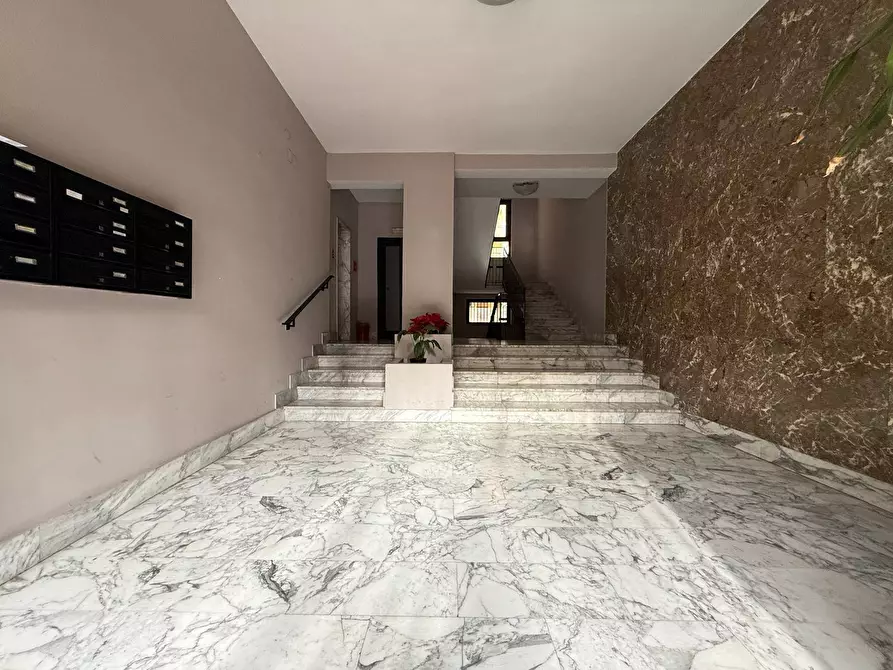 Immagine 49 di Appartamento in vendita  in Via Ferrarecce 145 a Caserta