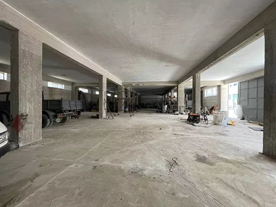 Immagine 1 di Magazzino in affitto  in Via Vicinale Discesa Galitta a Maddaloni