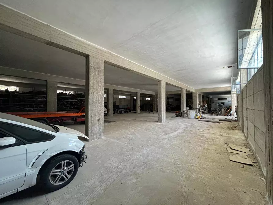 Immagine 6 di Magazzino in affitto  in Via Vicinale Discesa Galitta a Maddaloni