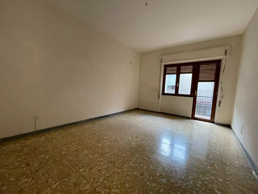 Immagine 6 di Ufficio in affitto  in Via Caduti sul Lavoro a Caserta