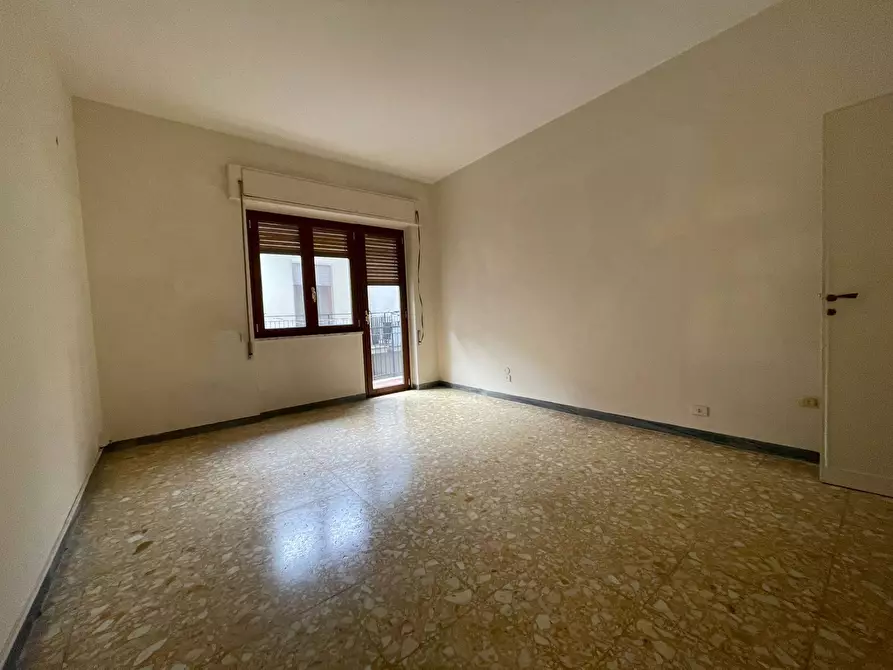 Immagine 8 di Ufficio in affitto  in Via Caduti sul Lavoro a Caserta