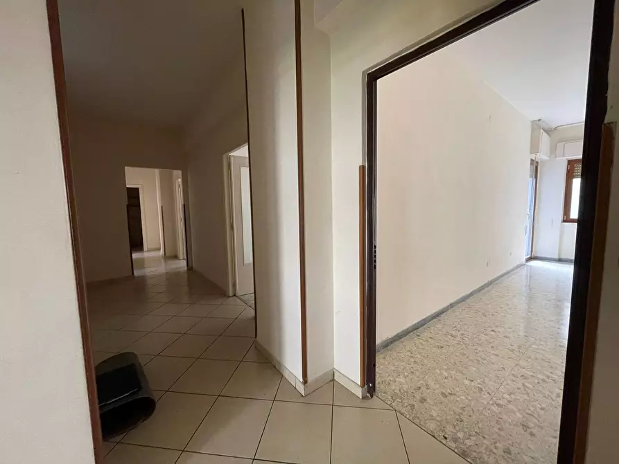 Immagine 23 di Ufficio in affitto  in Via Caduti sul Lavoro a Caserta