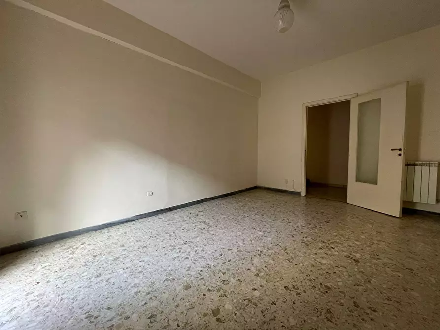 Immagine 27 di Ufficio in affitto  in Via Caduti sul Lavoro a Caserta