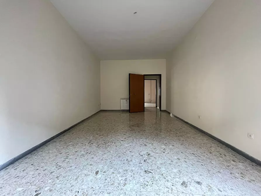 Immagine 4 di Ufficio in affitto  in Via Caduti sul Lavoro a Caserta