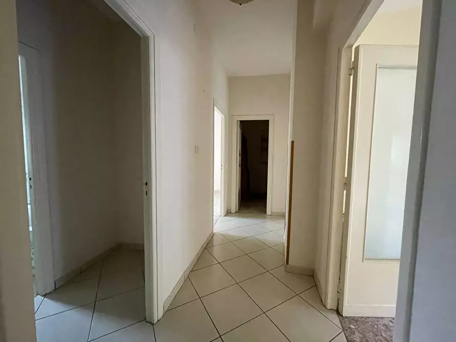 Immagine 24 di Appartamento in vendita  in Via Caduti sul Lavoro a Caserta