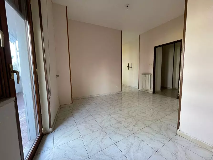 Immagine 35 di Appartamento in vendita  in Via Caduti sul Lavoro a Caserta