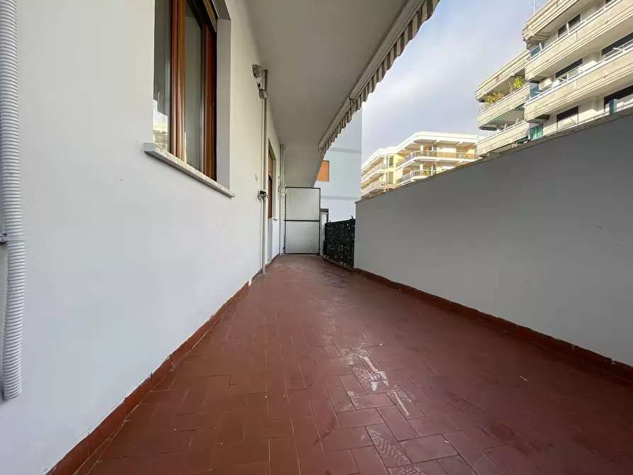 Immagine 42 di Appartamento in vendita  in Via Caduti sul Lavoro a Caserta