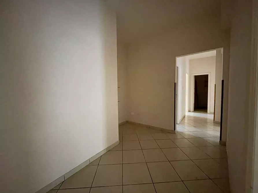 Immagine 44 di Appartamento in vendita  in Via Caduti sul Lavoro a Caserta