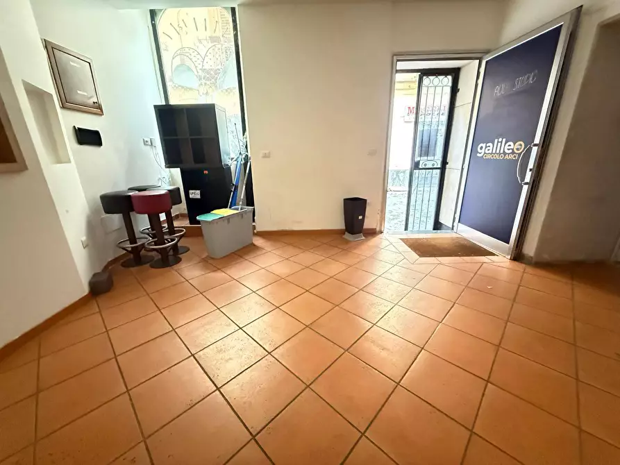 Immagine 2 di Negozio in affitto  in Via San Carlo 126 a Caserta