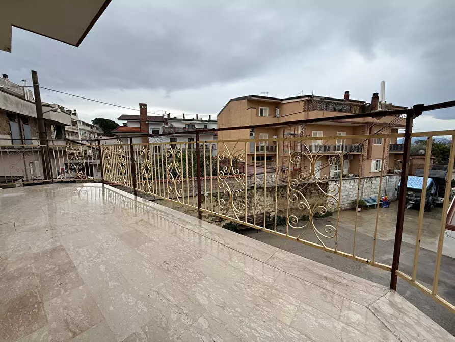 Immagine 10 di Appartamento in affitto  in Viale Lincoln 282 a Caserta
