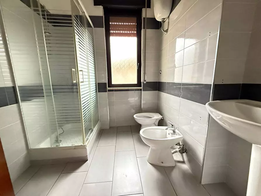 Immagine 21 di Appartamento in affitto  in Viale Lincoln 282 a Caserta