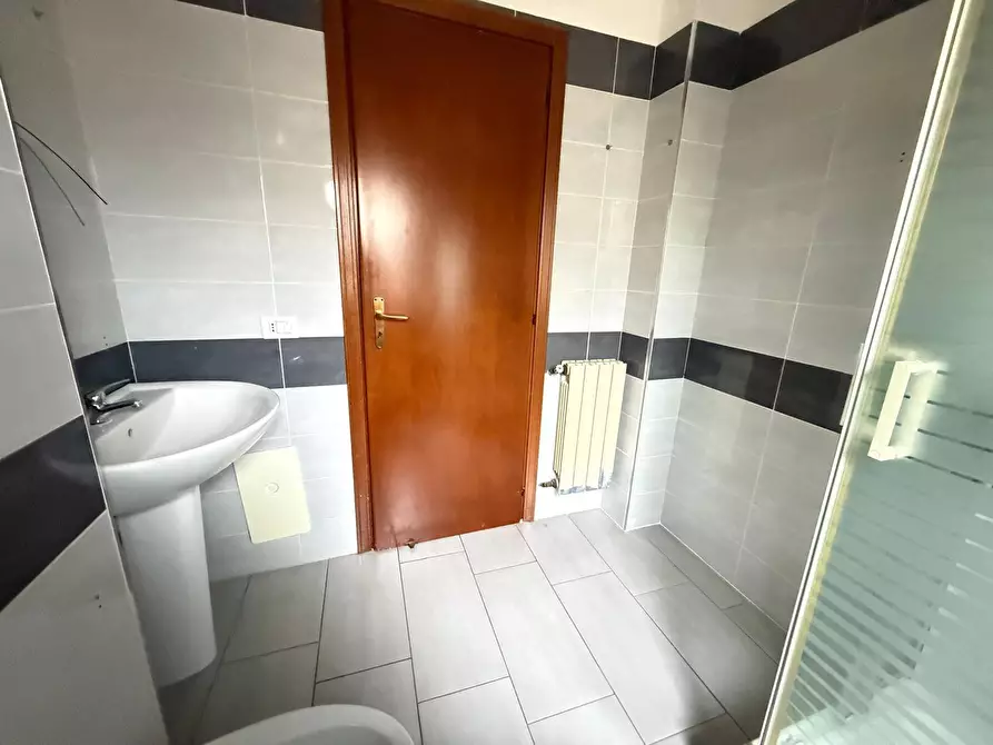 Immagine 22 di Appartamento in affitto  in Viale Lincoln 282 a Caserta