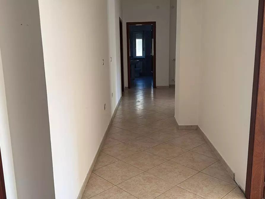 Immagine 9 di Ufficio in affitto  in Via Ruta 62 a Caserta