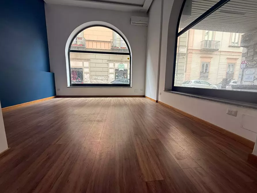 Immagine 8 di Negozio in affitto  in Via Colombo 24 a Caserta