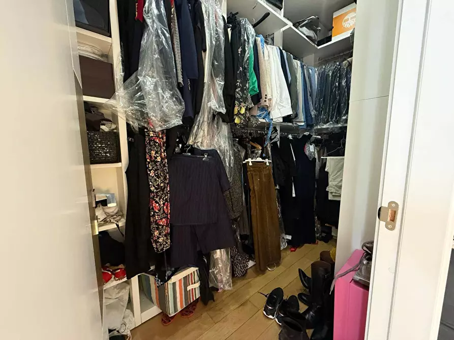 Immagine 29 di Appartamento in vendita  in Via Donato Bramante 19 a Caserta