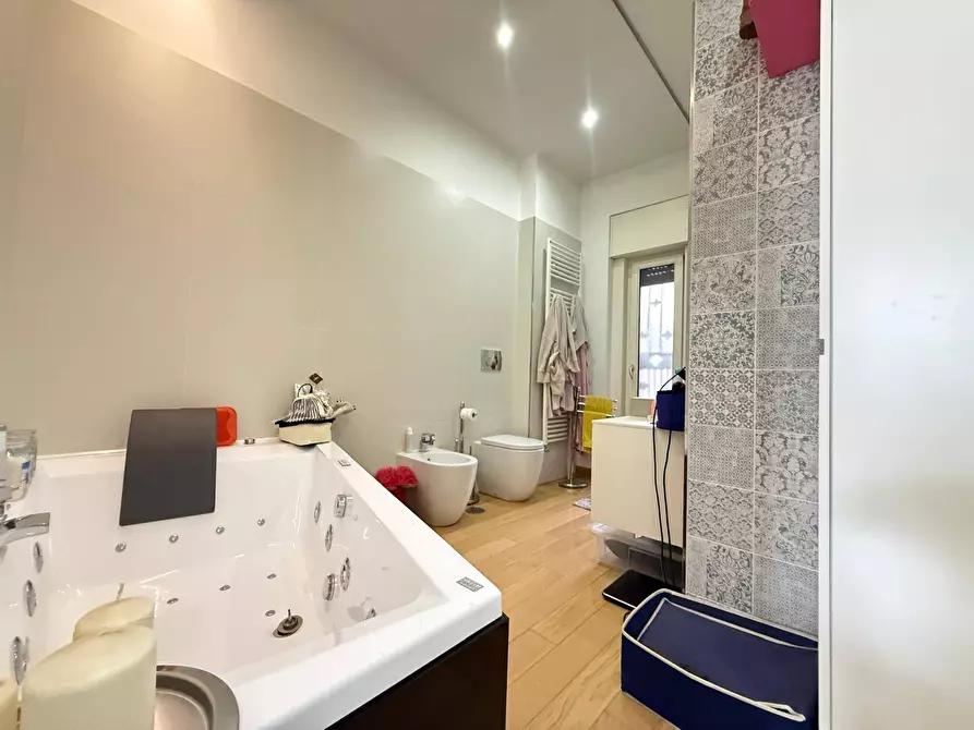 Immagine 41 di Appartamento in vendita  in Via Donato Bramante 19 a Caserta