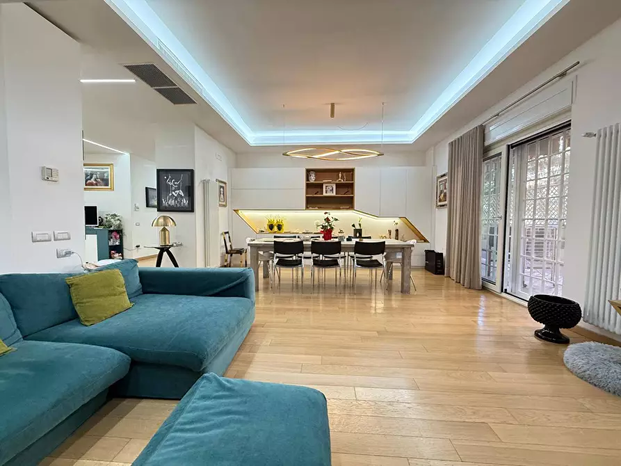 Immagine 3 di Appartamento in vendita  in Via Donato Bramante 19 a Caserta