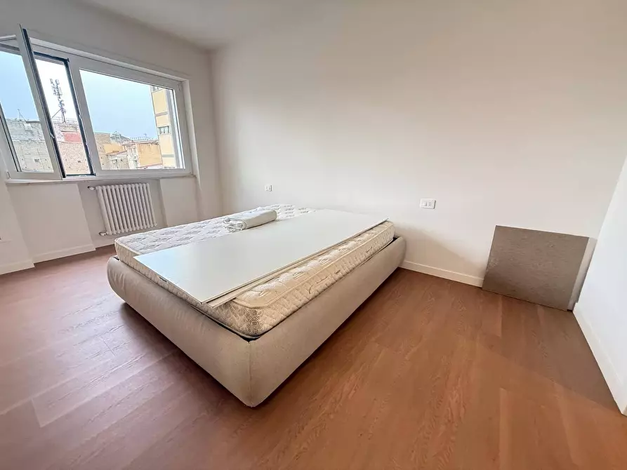 Immagine 16 di Appartamento in affitto  in Via Roma 66 a Caserta