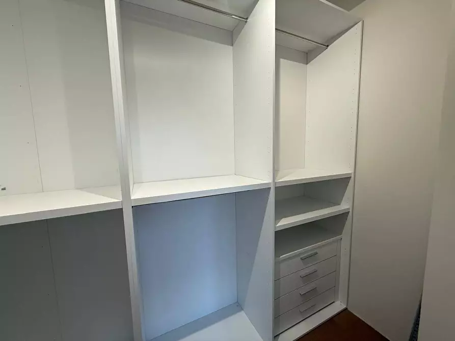 Immagine 18 di Appartamento in affitto  in Via Roma 66 a Caserta