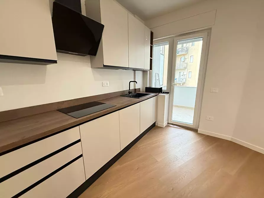 Immagine 7 di Appartamento in affitto  in Via Roma 66 a Caserta