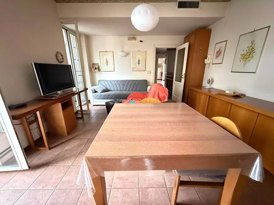 Immagine 11 di Appartamento in affitto  in Via Roma 188 a Caserta