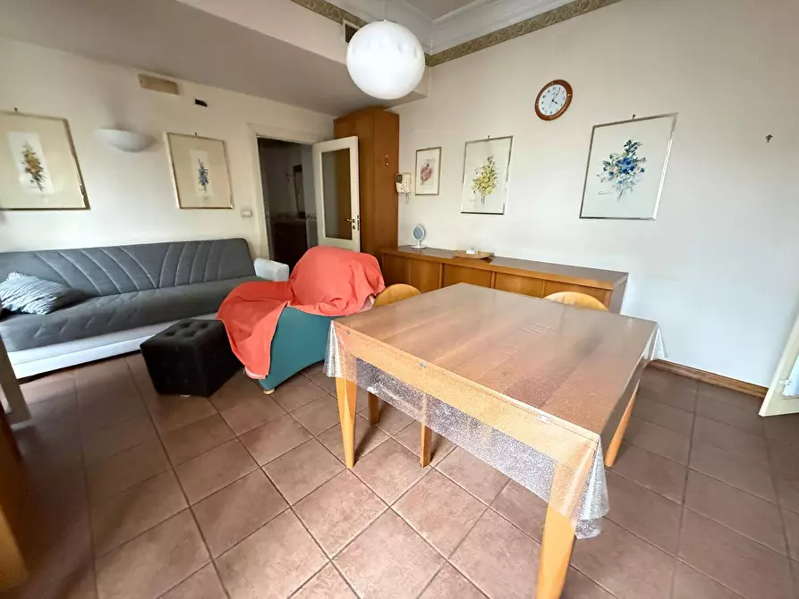 Immagine 12 di Appartamento in affitto  in Via Roma 188 a Caserta