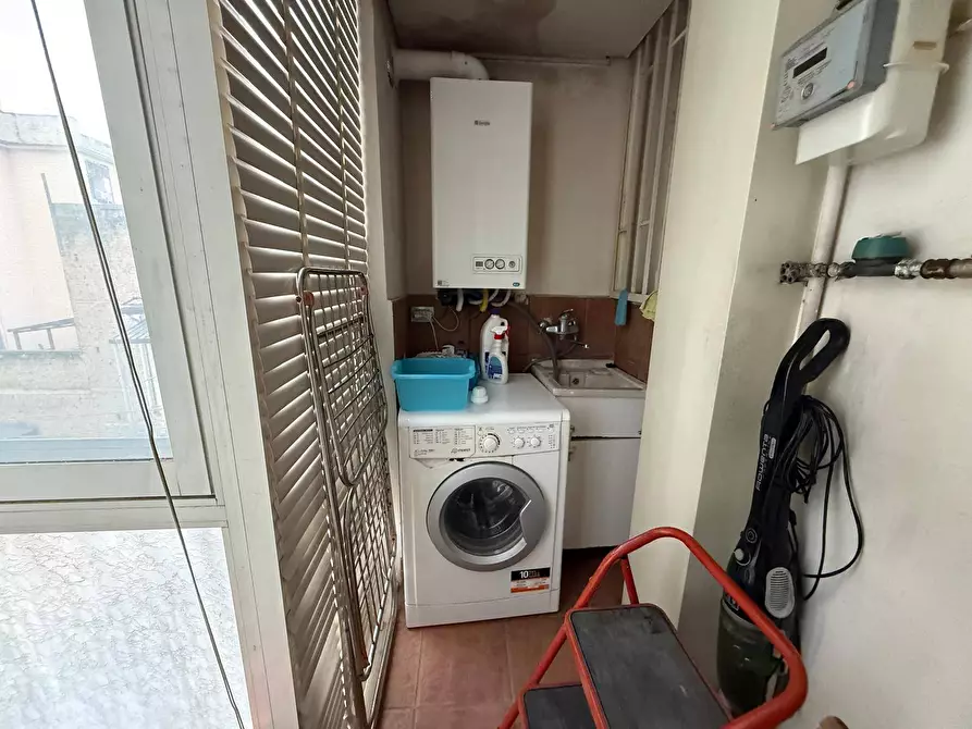 Immagine 25 di Appartamento in affitto  in Via Roma 188 a Caserta