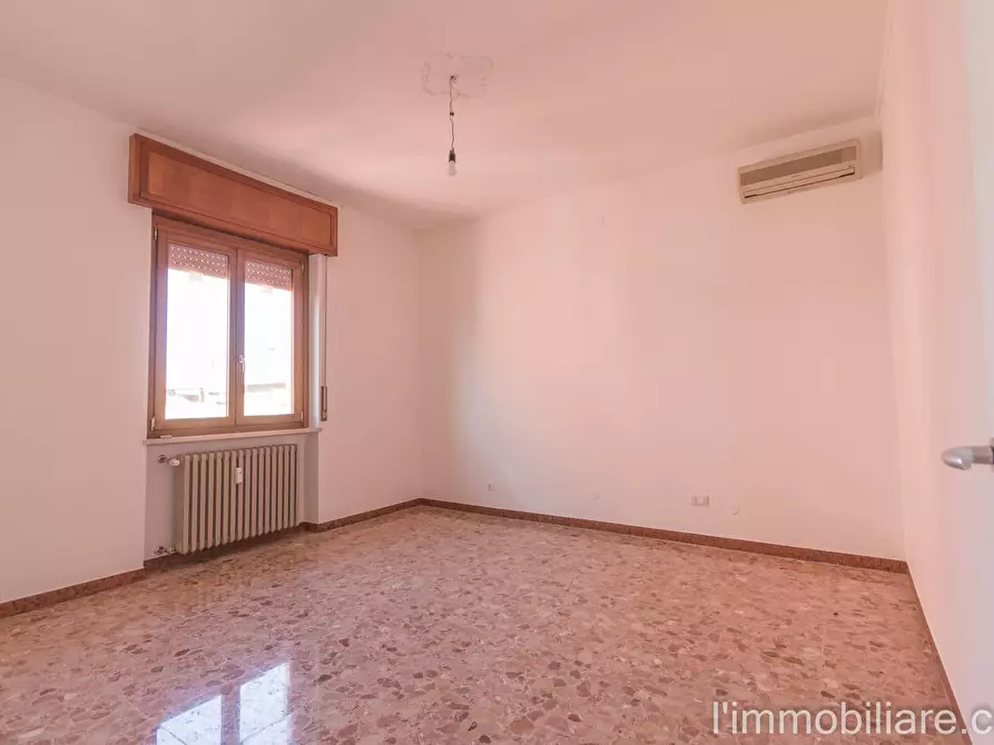 Immagine 10 di Appartamento in affitto  in Via Niccolo' Tommaseo a Verona