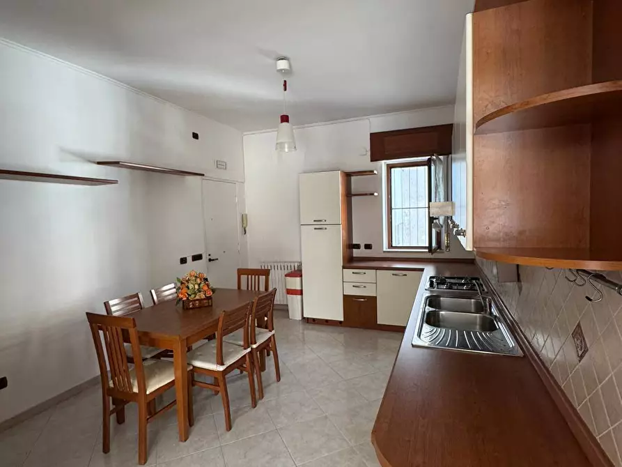 Immagine 6 di Appartamento in affitto  in Via Don Giovanni Bosco a Caserta