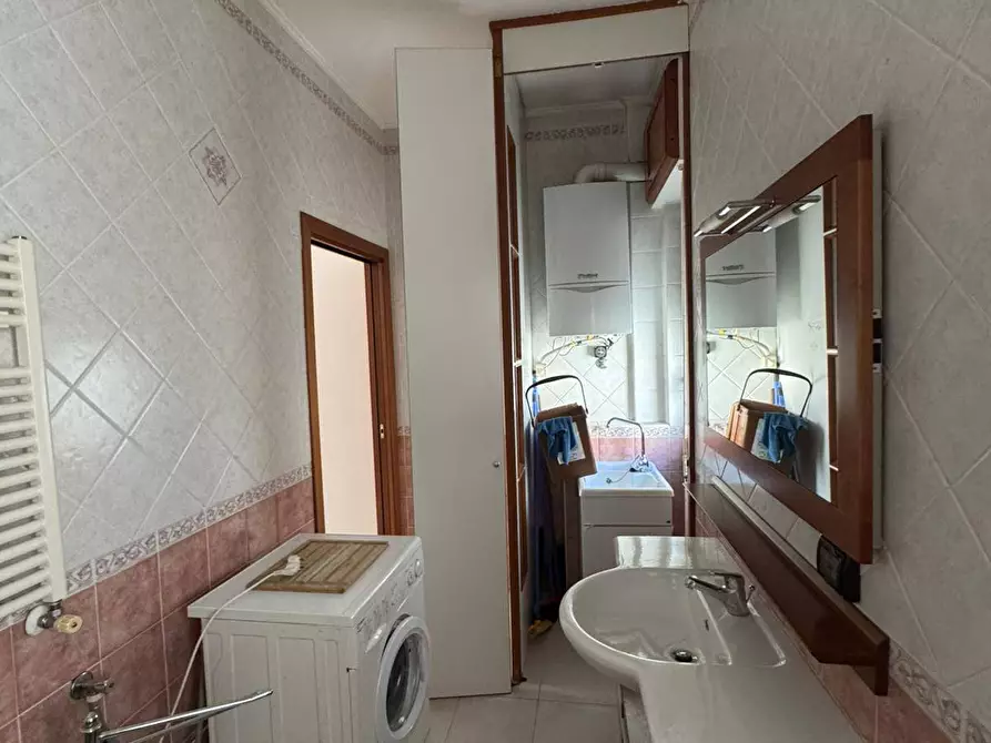 Immagine 18 di Appartamento in affitto  in Via Don Giovanni Bosco a Caserta