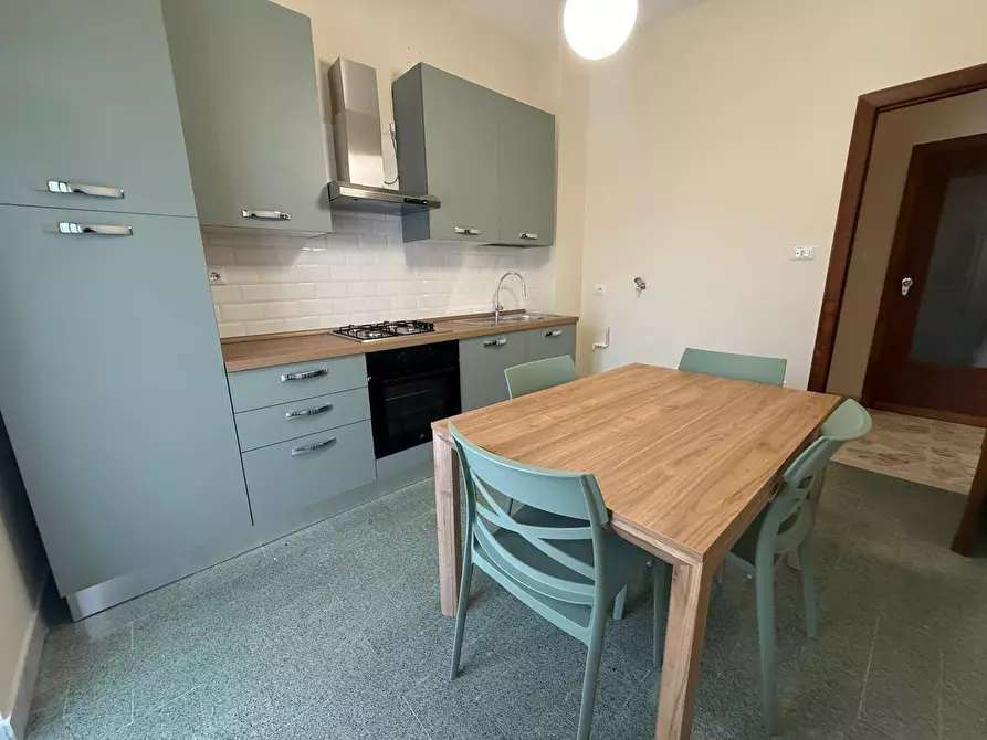 Immagine 10 di Camera in affitto  in Via Ferrarecce 121 a Caserta