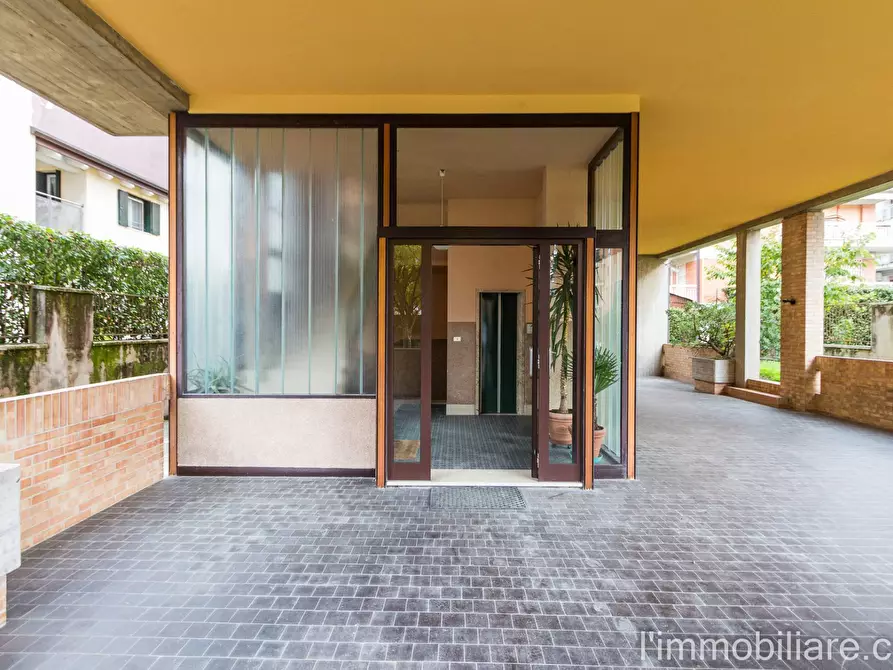 Immagine 11 di Appartamento in vendita  in Via Sabotino 10 a Verona