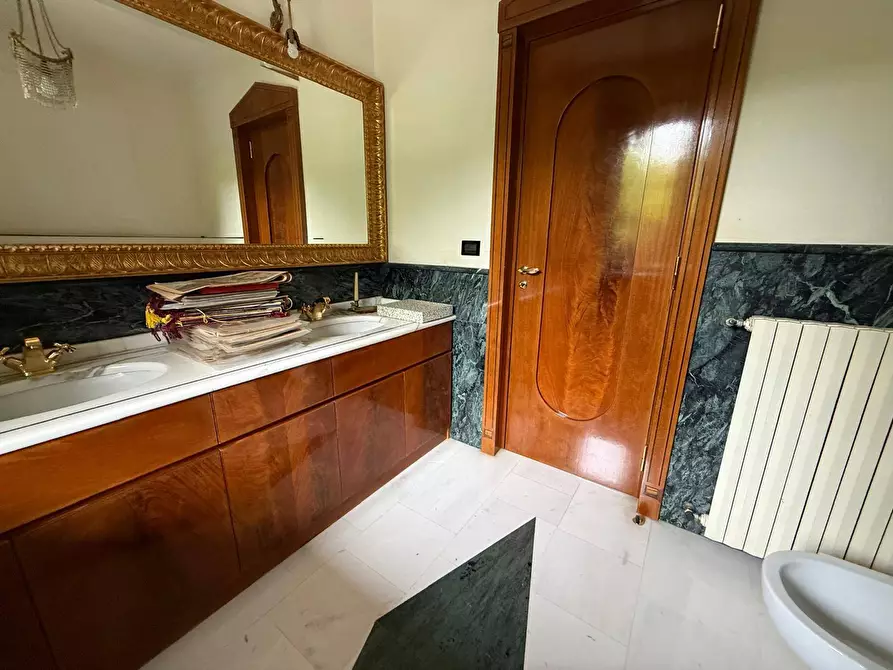 Immagine 17 di Villetta a schiera in vendita  in Via Salvo D'Acquisto 15 a Caserta