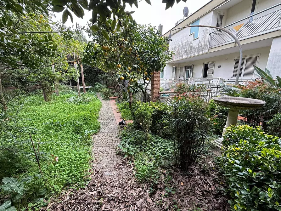 Immagine 21 di Villetta a schiera in vendita  in Via Salvo D'Acquisto 15 a Caserta