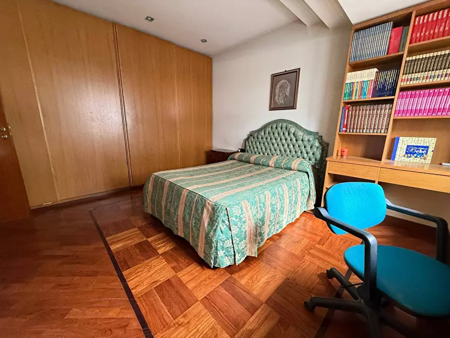 Immagine 28 di Villetta a schiera in vendita  in Via Salvo D'Acquisto 15 a Caserta