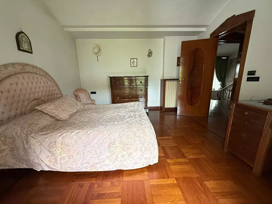 Immagine 34 di Villetta a schiera in vendita  in Via Salvo D'Acquisto 15 a Caserta