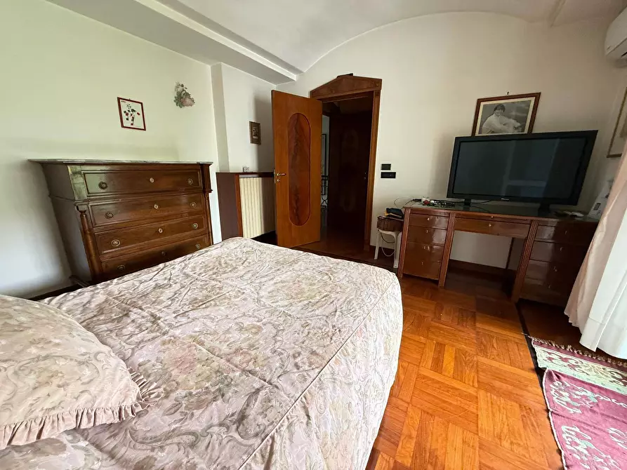 Immagine 35 di Villetta a schiera in vendita  in Via Salvo D'Acquisto 15 a Caserta