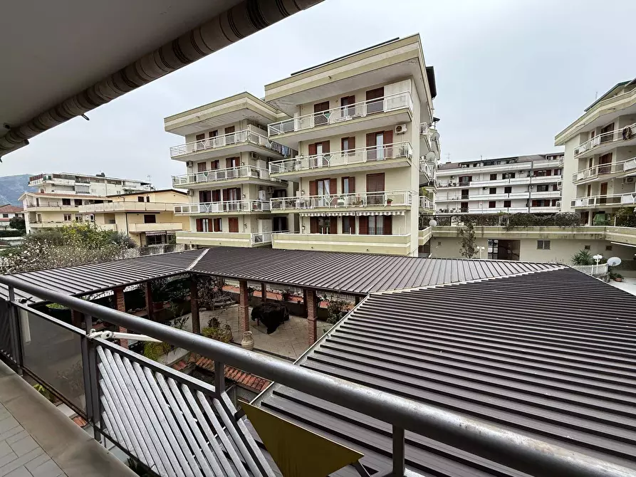 Immagine 42 di Villetta a schiera in vendita  in Via Salvo D'Acquisto 15 a Caserta