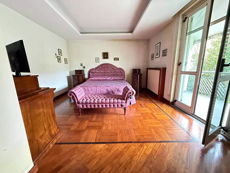 Immagine 47 di Villetta a schiera in vendita  in Via Salvo D'Acquisto 15 a Caserta