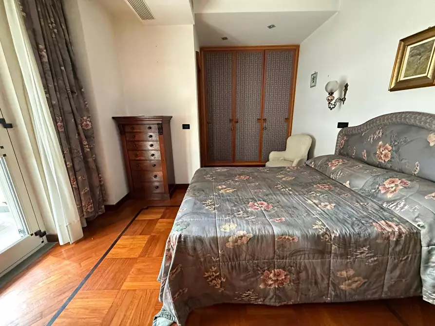 Immagine 54 di Villetta a schiera in vendita  in Via Salvo D'Acquisto 15 a Caserta