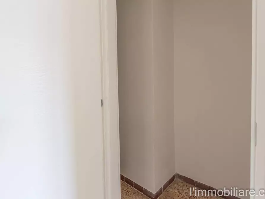 Immagine 20 di Appartamento in affitto  in Via Niccolo' Tommaseo a Verona