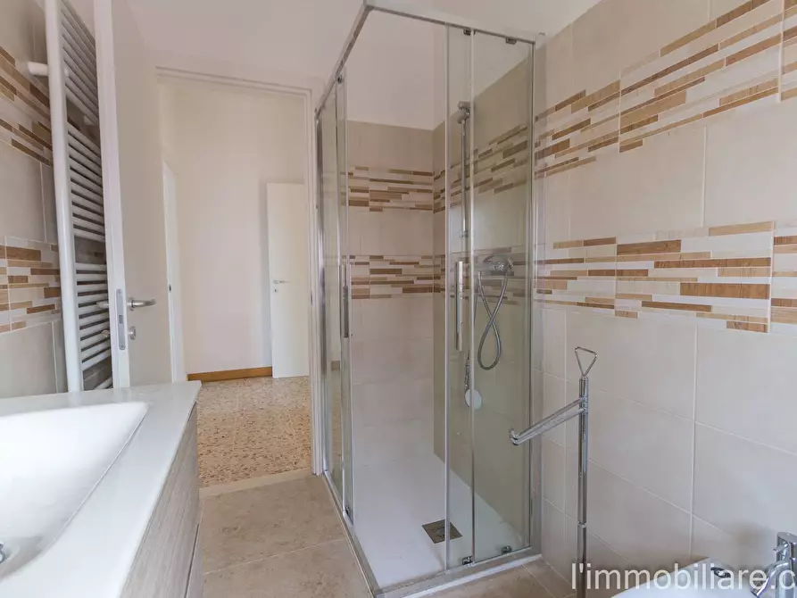 Immagine 19 di Appartamento in affitto  in Via Niccolo' Tommaseo a Verona