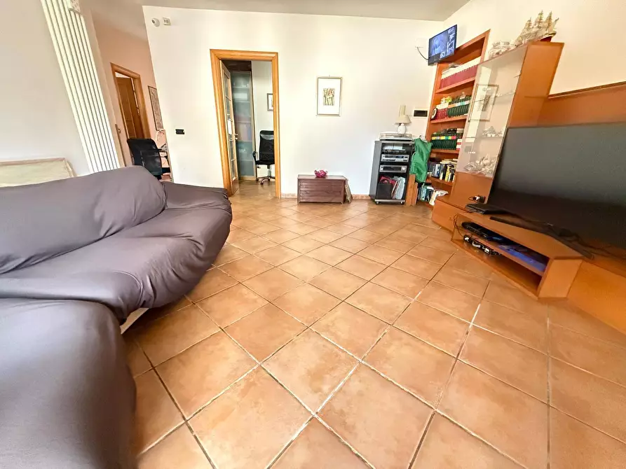 Immagine 3 di Casa indipendente in vendita  in Traversa Privata di Via Michele Fiorillo 6 a Capodrise
