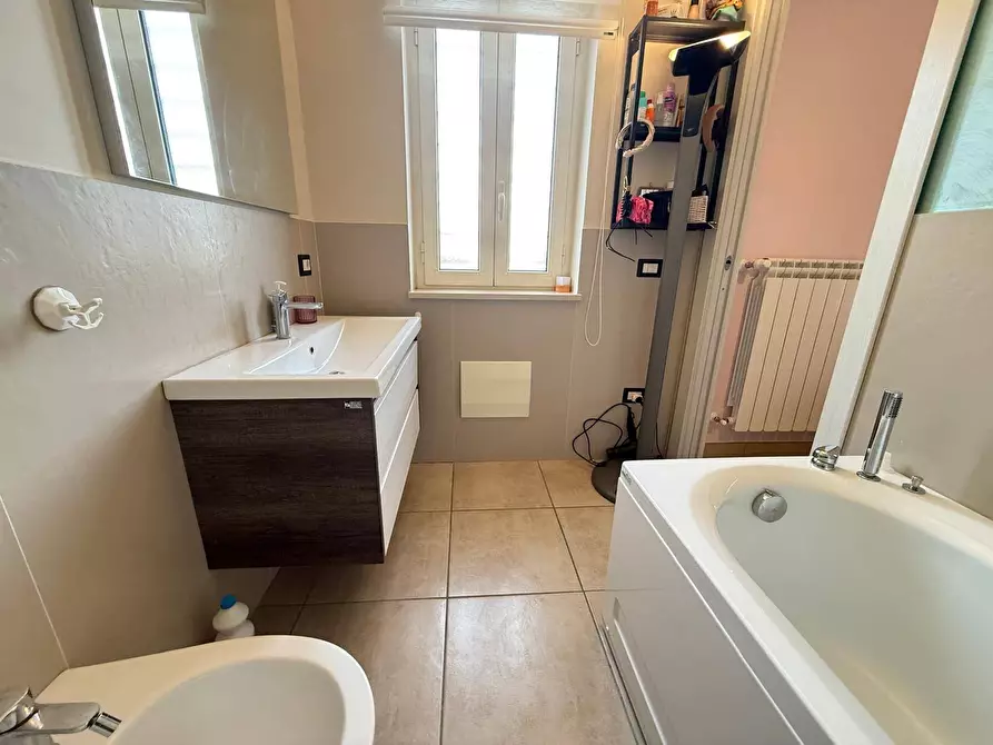 Immagine 84 di Casa indipendente in vendita  in Traversa Privata di Via Michele Fiorillo 6 a Capodrise