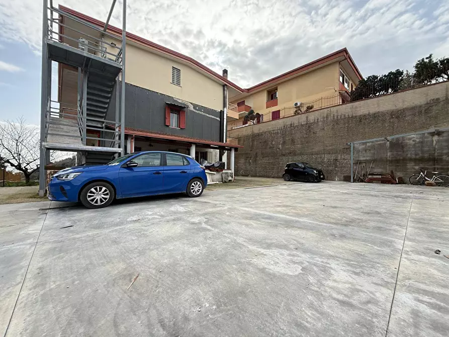 Immagine 104 di Casa indipendente in vendita  in Traversa Privata di Via Michele Fiorillo 6 a Capodrise